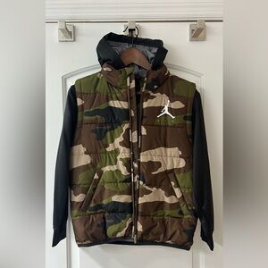 Jordan Kids Camouflage Puffer Jacket Hoodie Nike Camouflage Brand New w/o tags.
